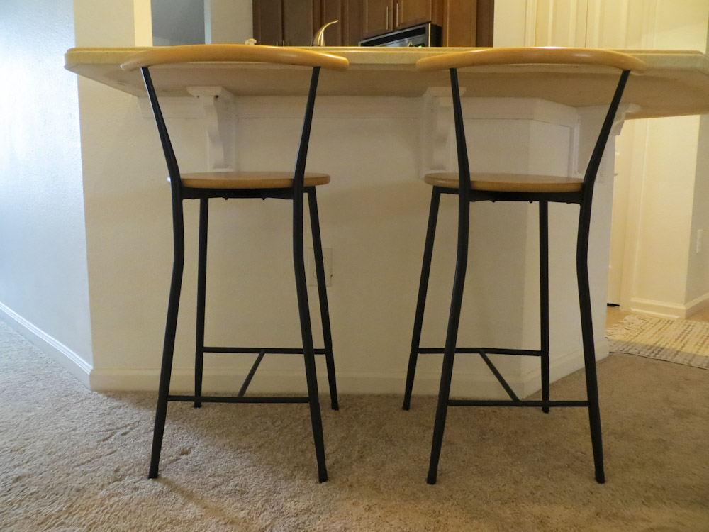 Cutting metal bar stool legs - The DIY Girl (940 x 705 Pixel)